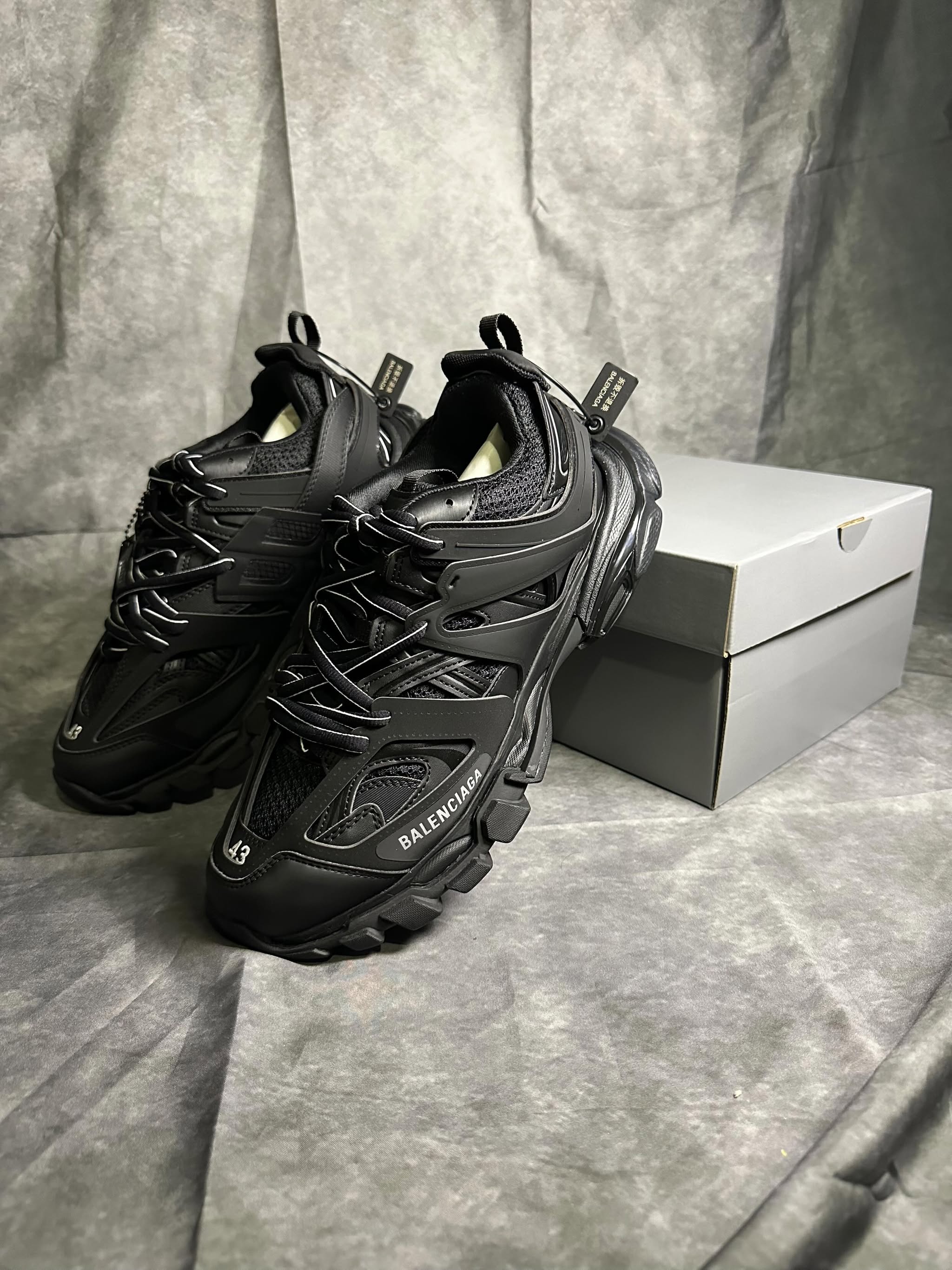 Balenciaga Track NO LED