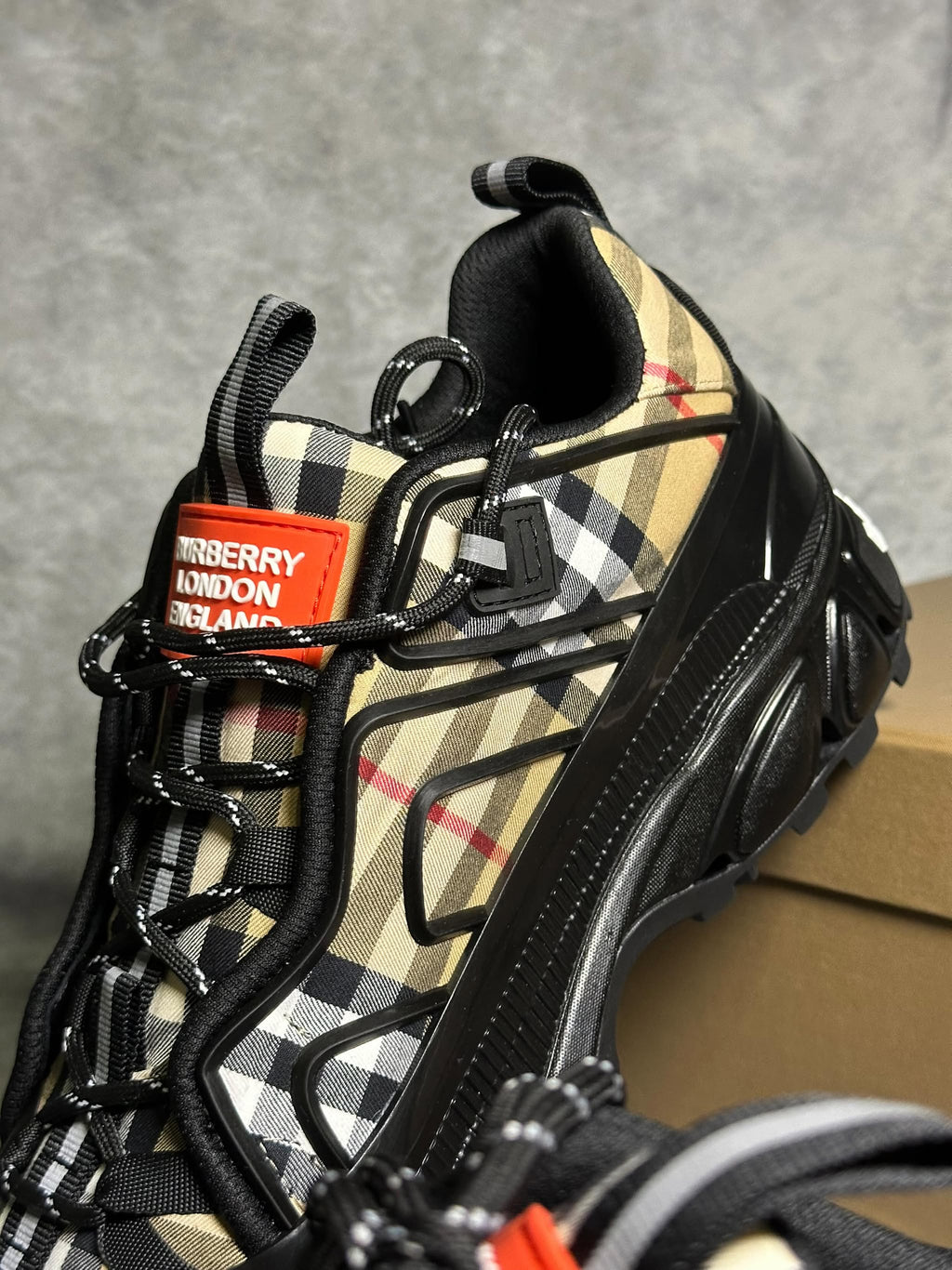 Burberry Arthur