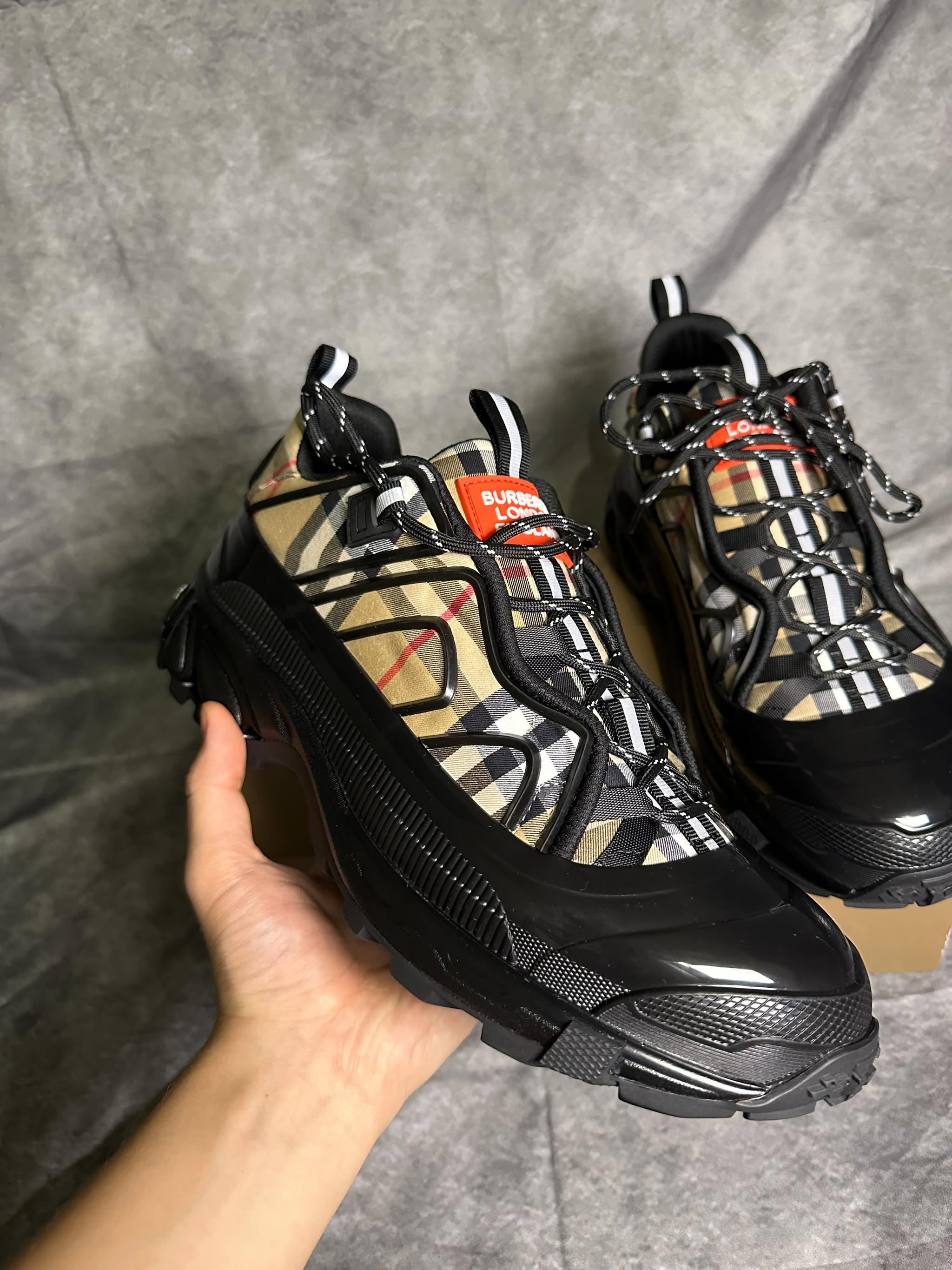 Burberry Arthur
