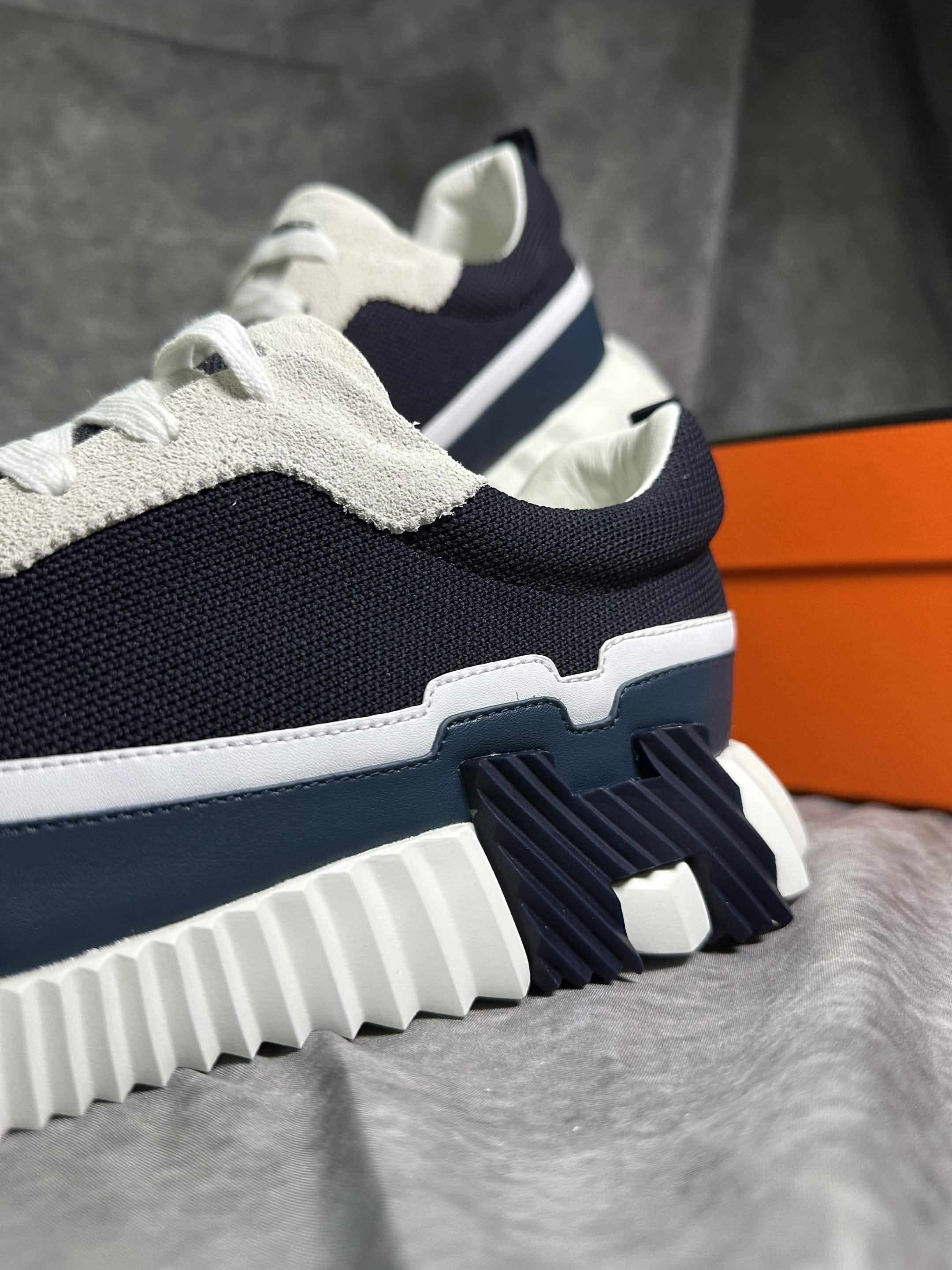Hermès Bouncing
