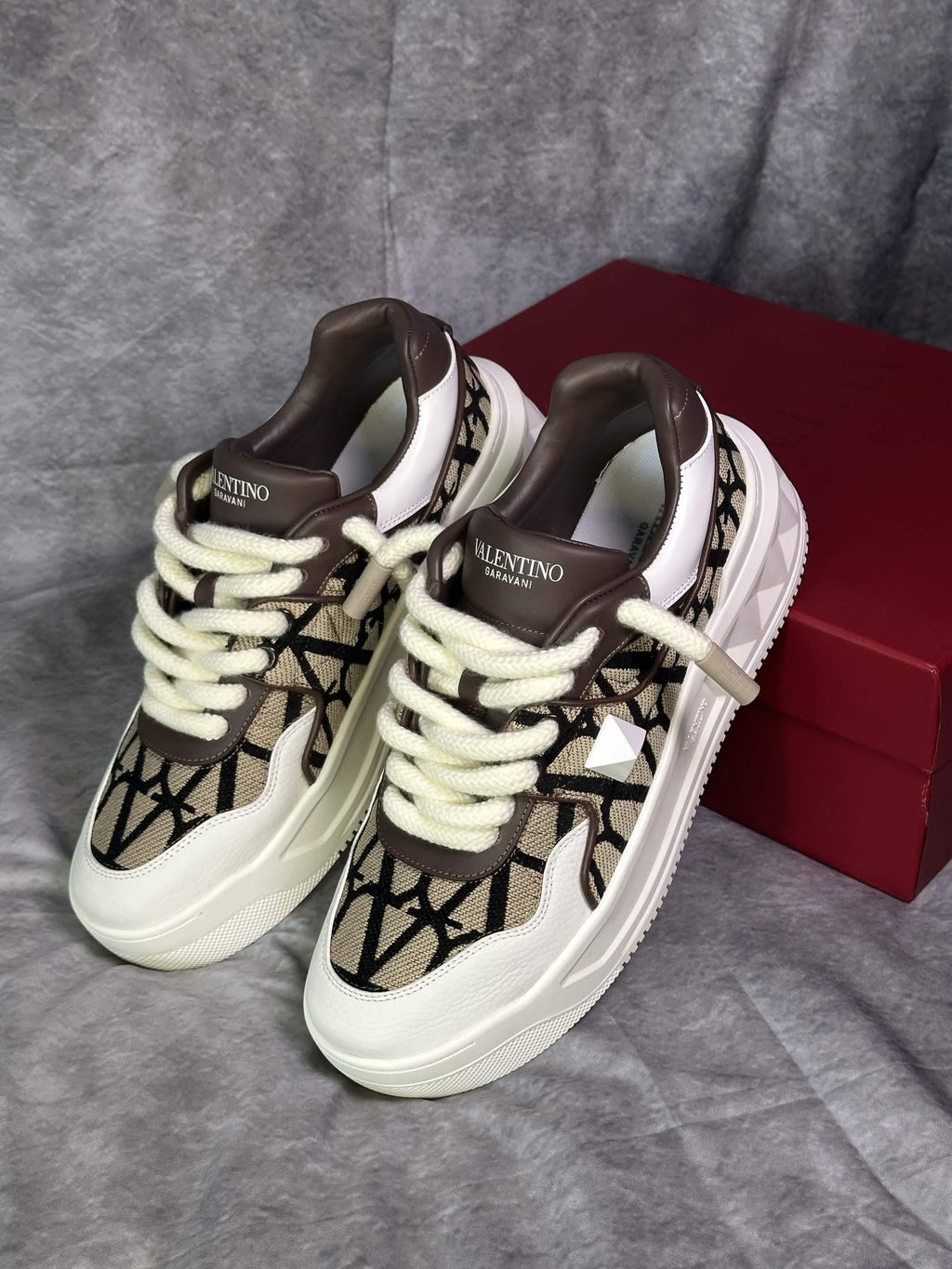 Valentino One Stud